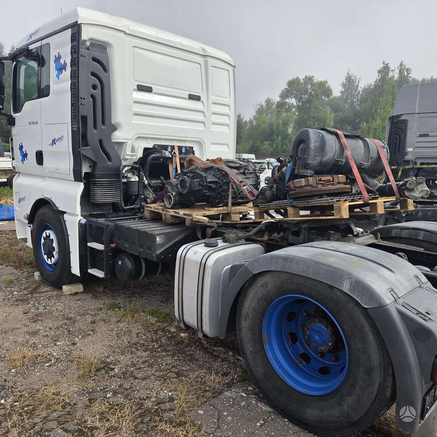 MAN TGX 18.510 Hydrodrive 4x4, single sleeper