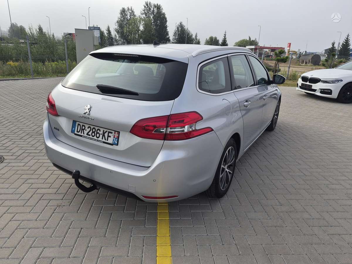 Peugeot 308, 1.2 l., Универсал