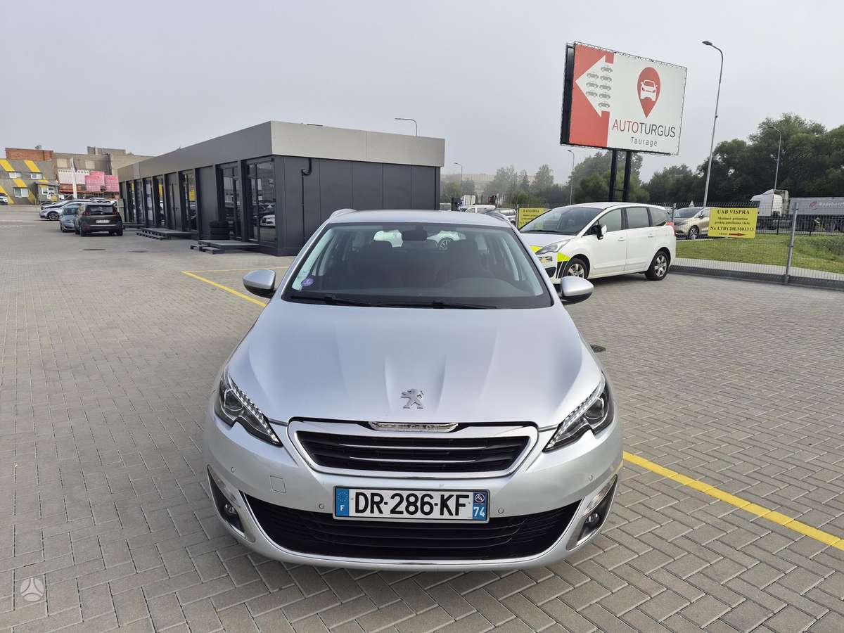 Peugeot 308, 1.2 l., Универсал