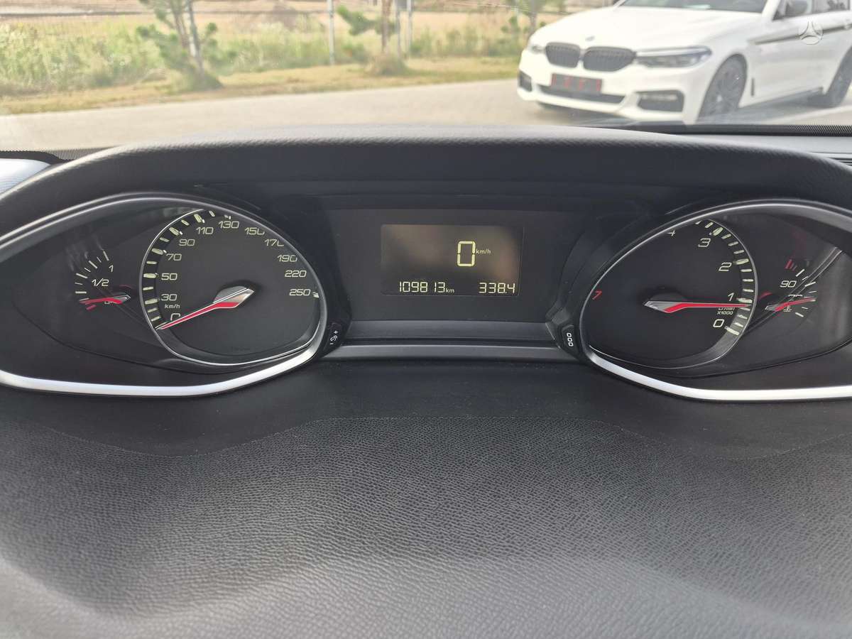 Peugeot 308, 1.2 l., Универсал