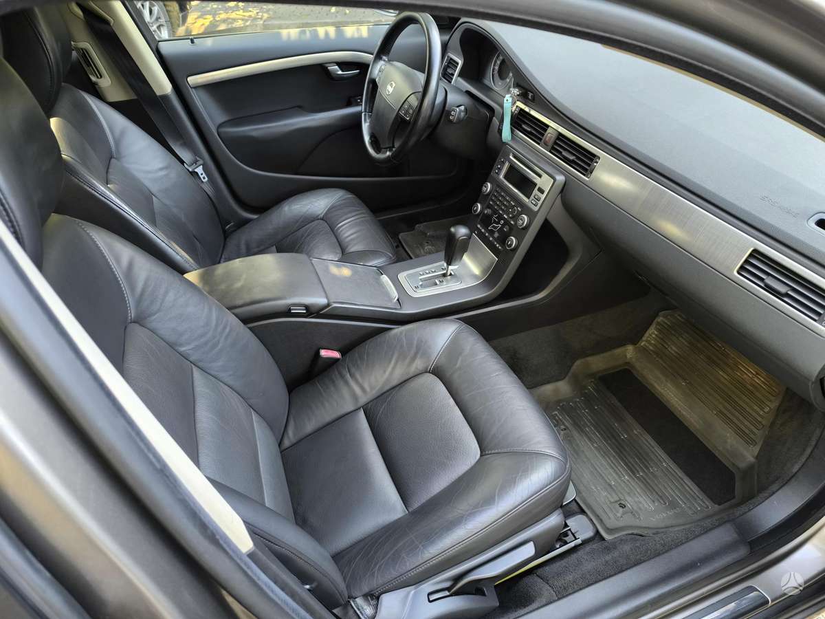 Volvo V70, 2.4 l., Универсал