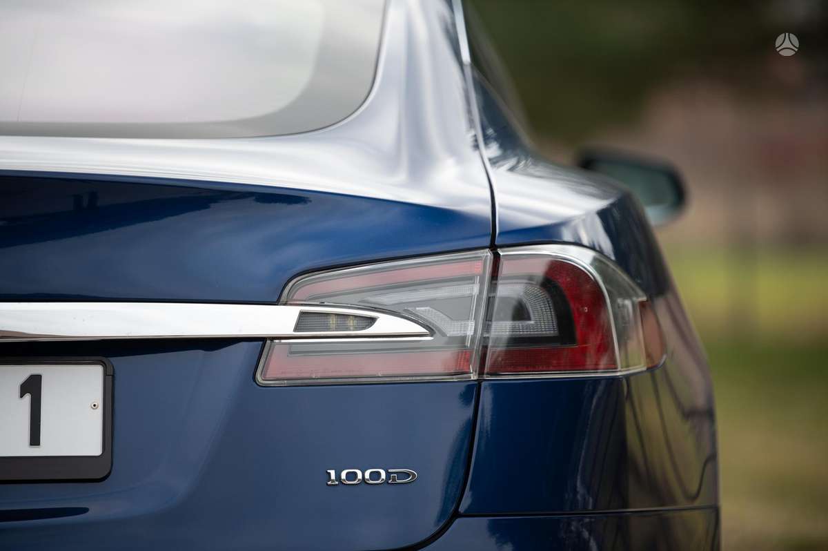 Tesla Model S, 100 kWh, hečbekas