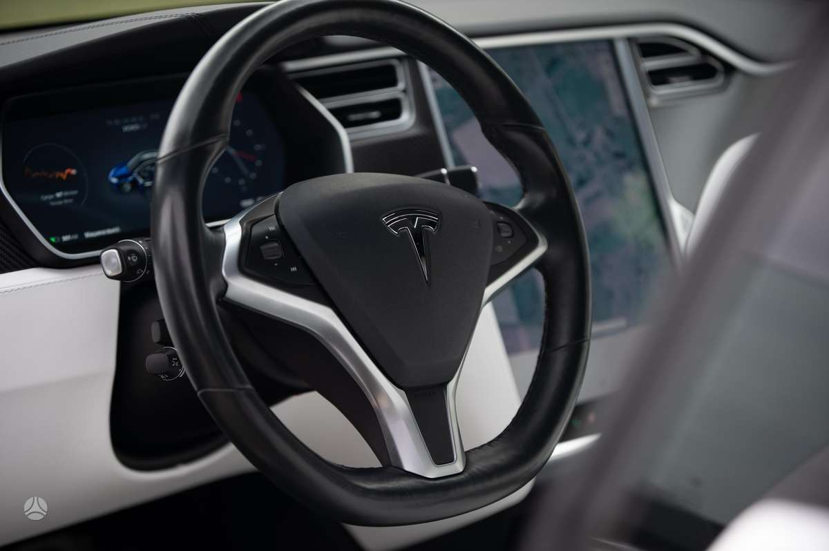 Tesla Model S, 100 kWh, hečbekas