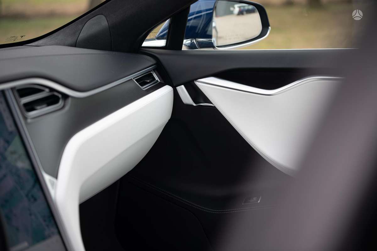 Tesla Model S, 100 кВт·ч, Хэтчбек