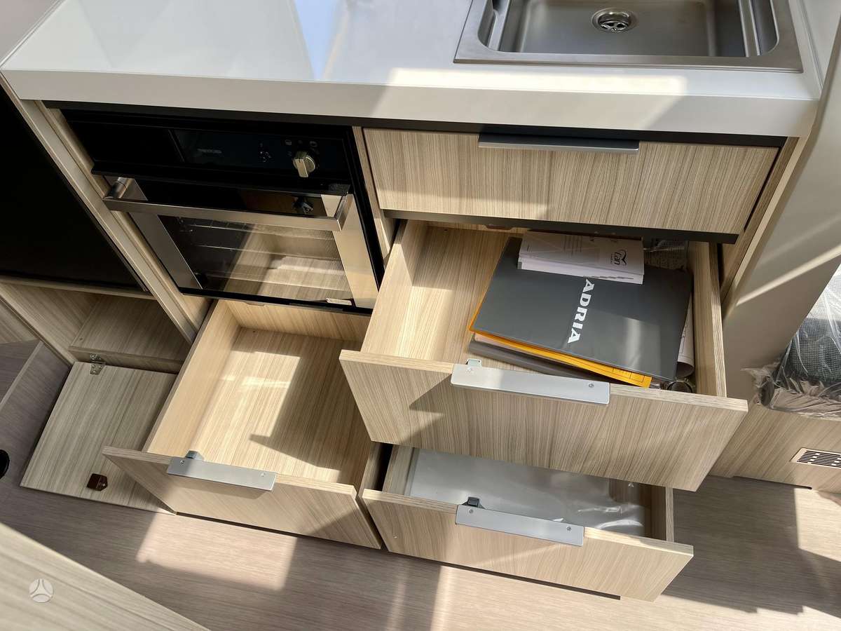 Adria Compact Supreme DL, campers