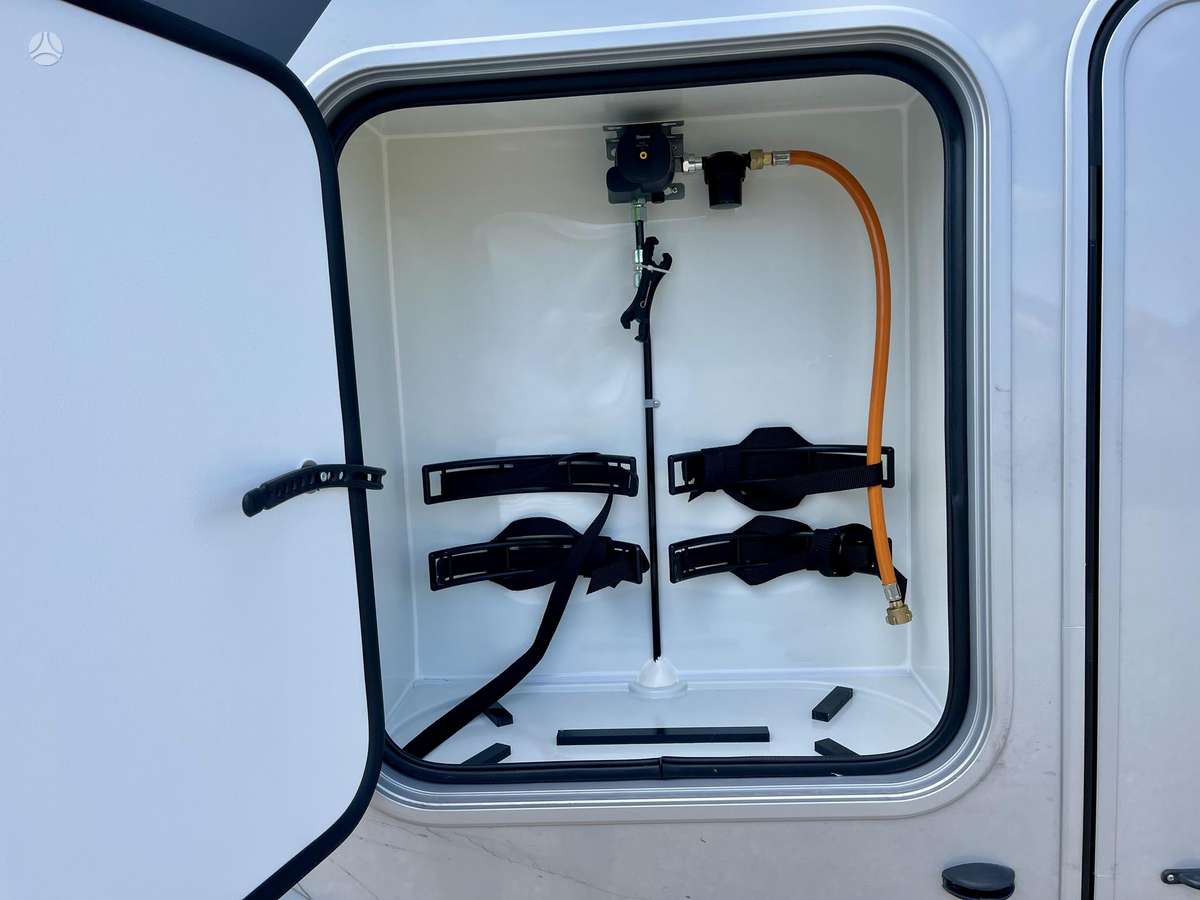 Adria Compact Supreme DL, campers
