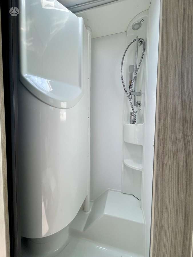 Adria Compact Supreme DL, campers