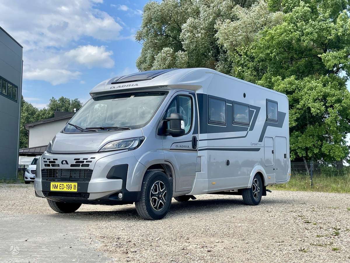 Adria Compact Supreme DL, campers