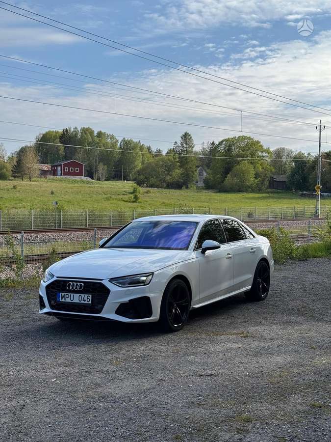 Audi A4, 2.0 l., Седан