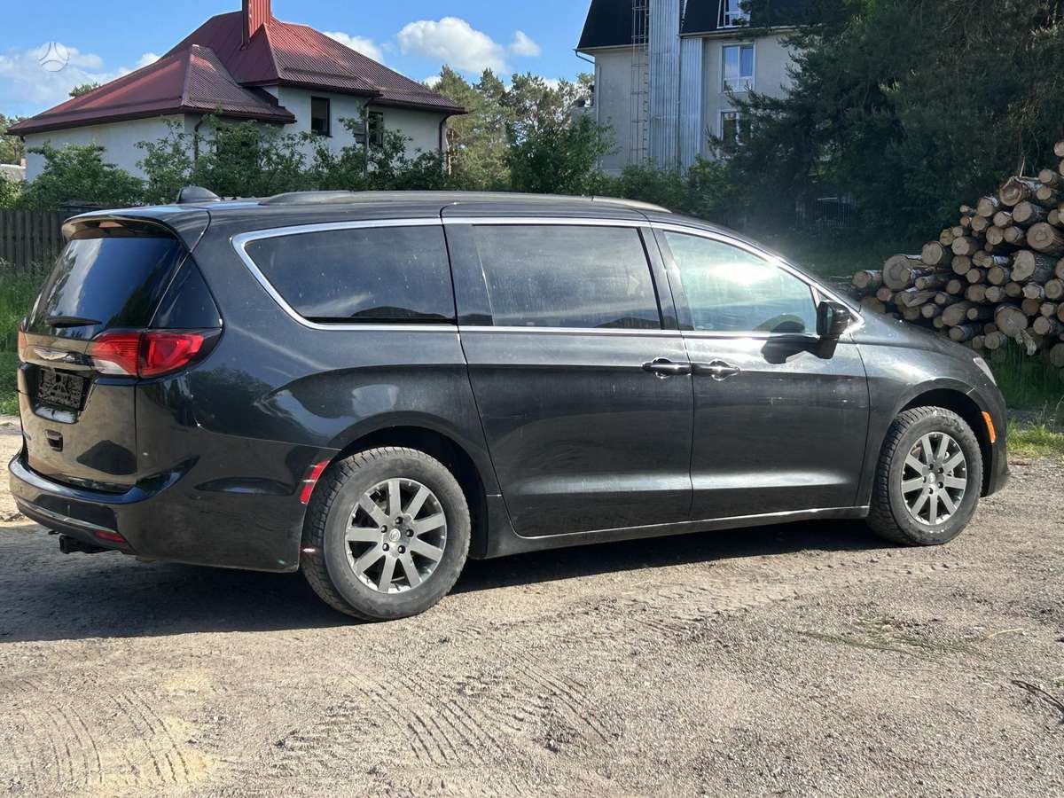 Chrysler Pacifica, 3.6 l., Минивэн