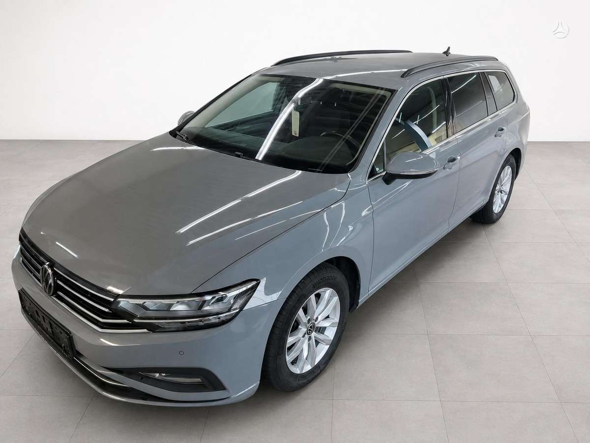 Volkswagen Passat - 1