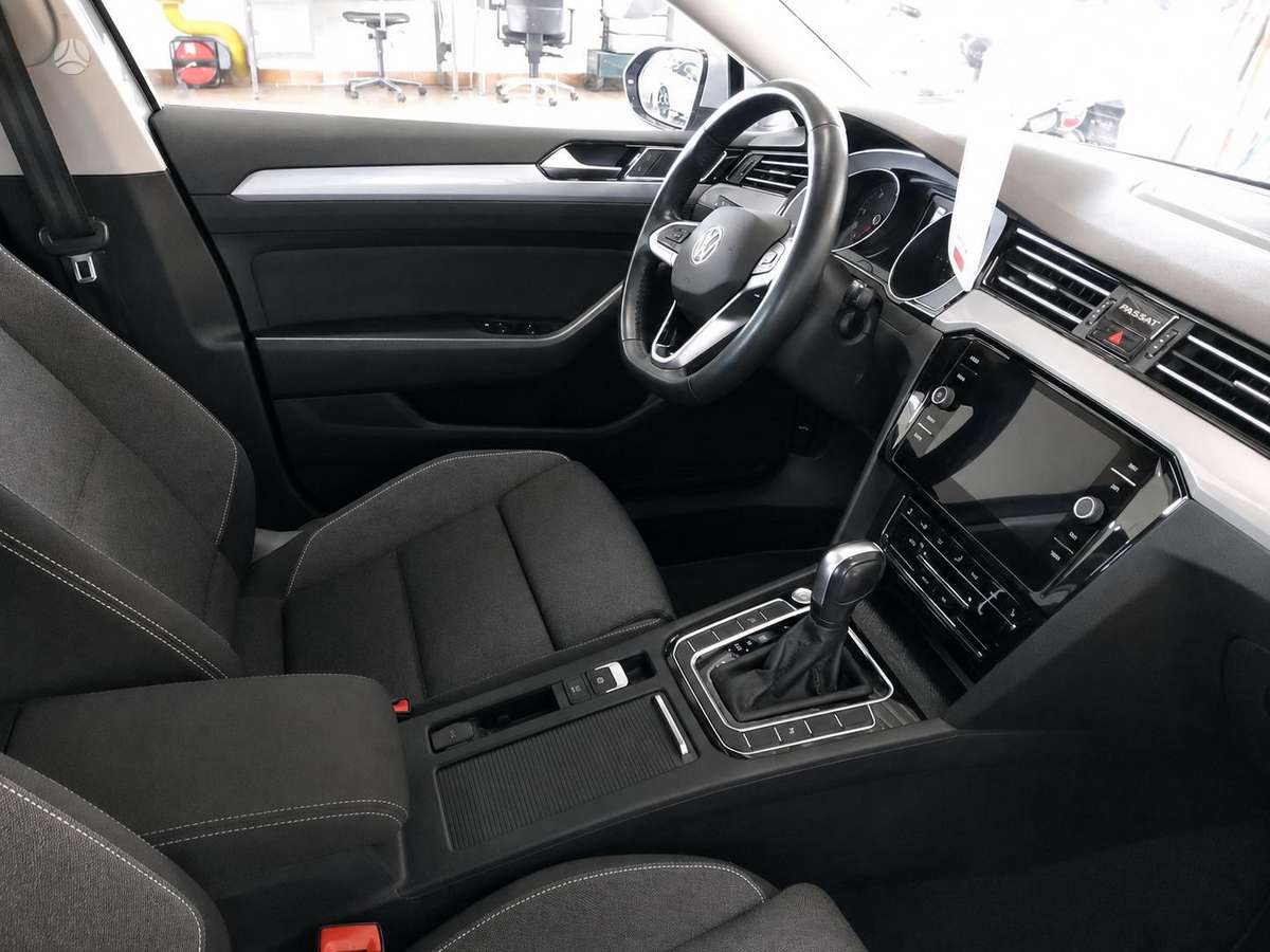 Volkswagen Passat - 3