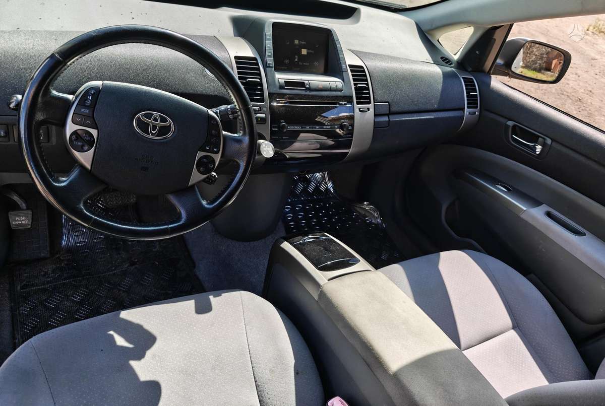 Toyota Prius, hatchback