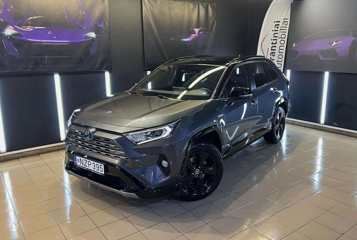 Toyota RAV4 - 1