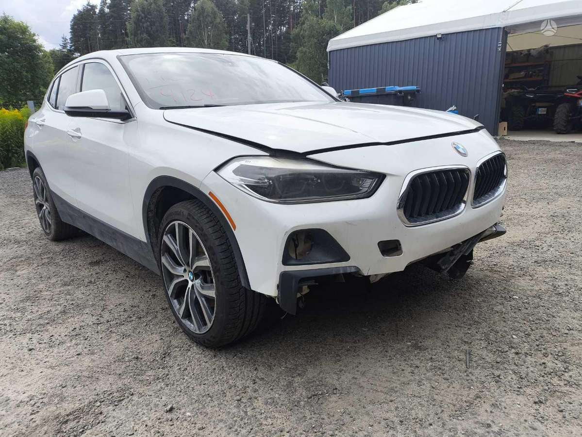 BMW X2, 2.0 l., off-road / crossover