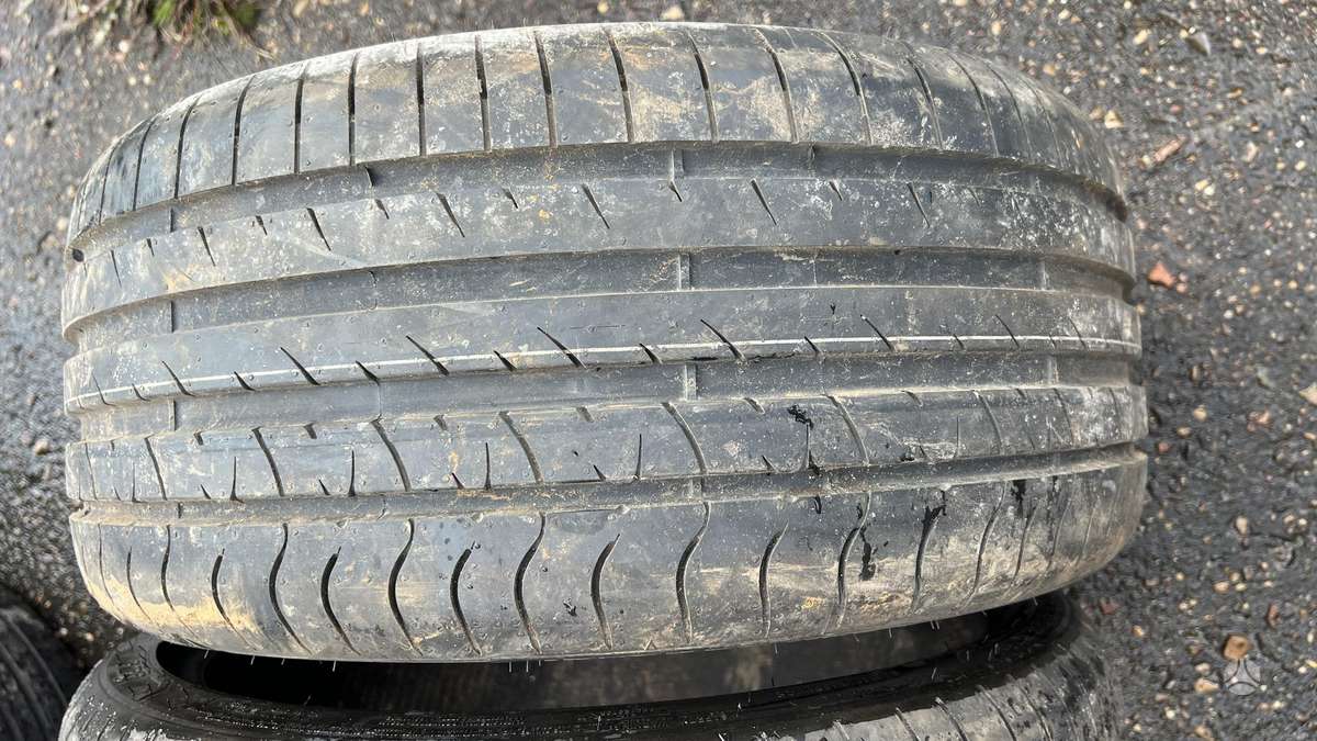 Sava, summer 235/35 R19