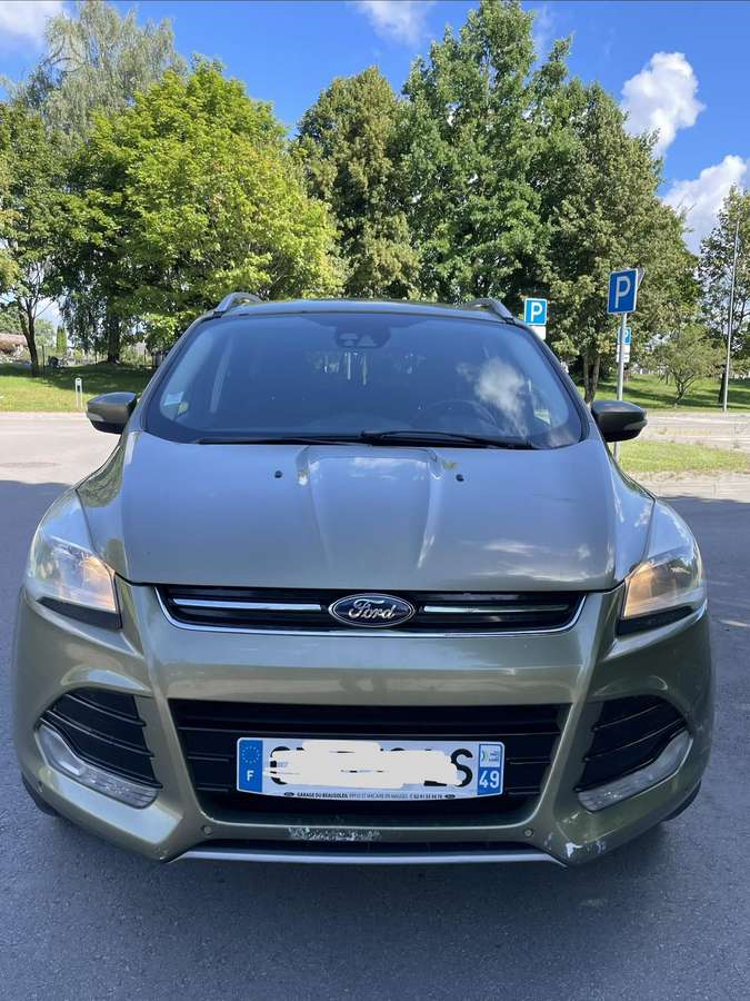 Ford Kuga, Внедорожник / Кроссовер