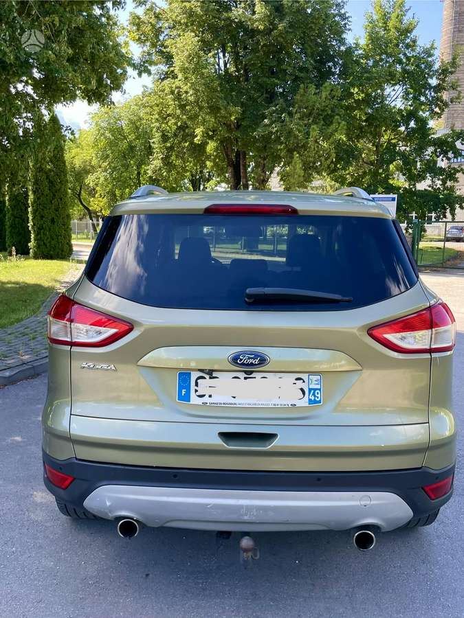 Ford Kuga, Внедорожник / Кроссовер