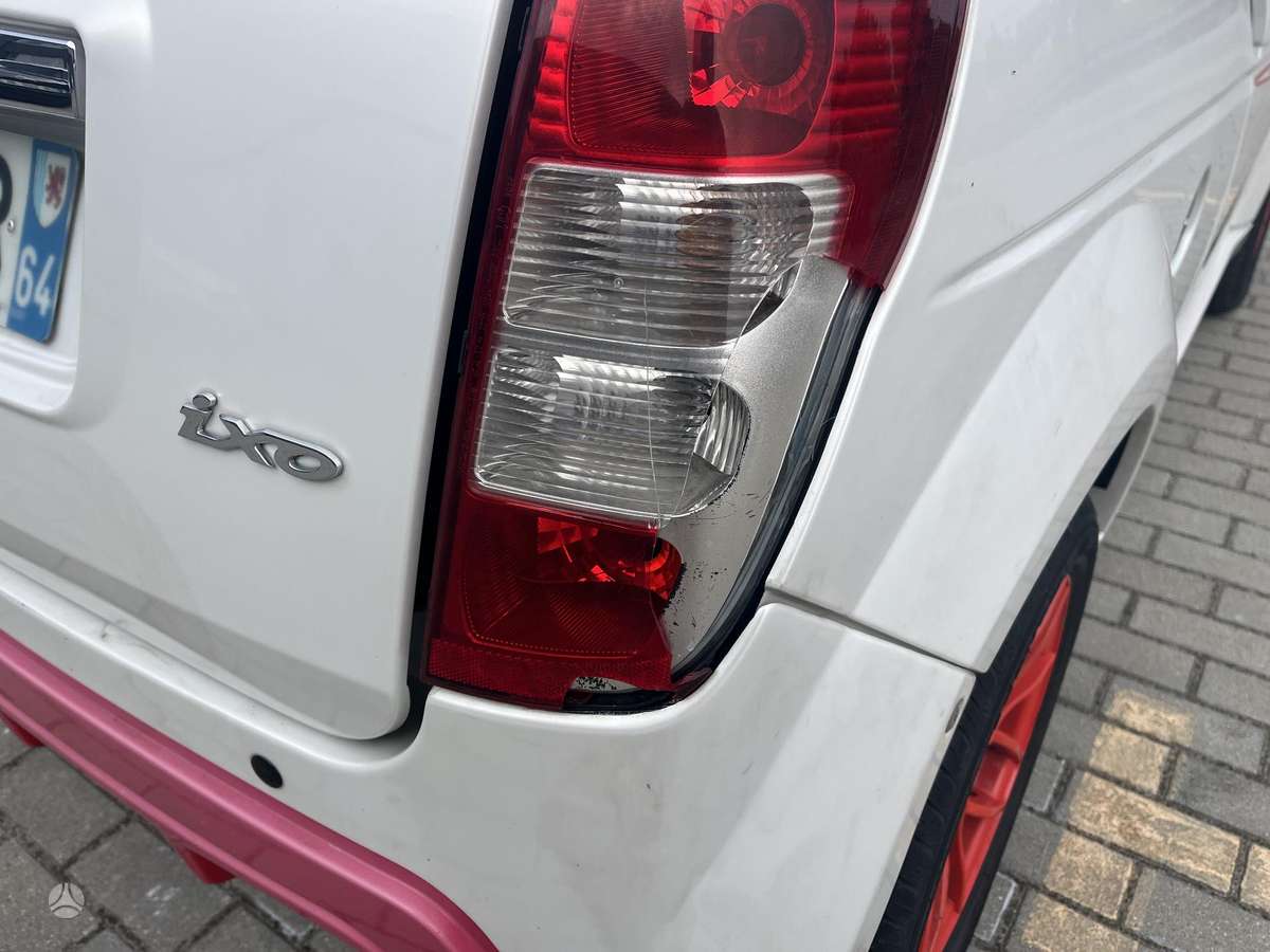 Ligier ixo, 0.4 l., Хэтчбек