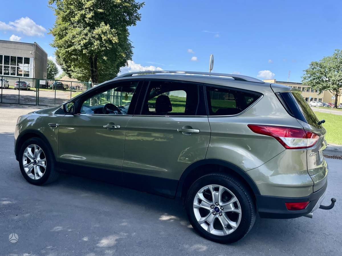 Ford Kuga, Внедорожник / Кроссовер