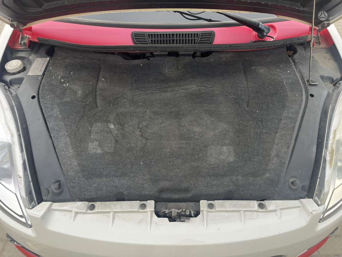 Ligier ixo, 0.4 l., hatchback