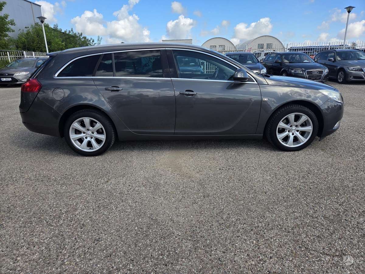 Opel Insignia, 2.0 l., Универсал
