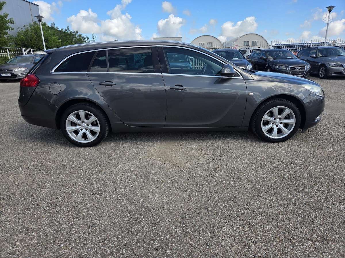 Opel Insignia, 2.0 l., universalas