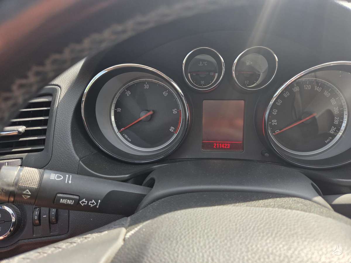 Opel Insignia, 2.0 l., universalas