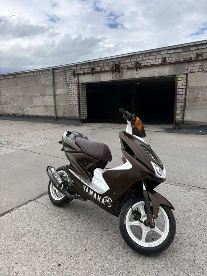 Yamaha Aerox 49cc, scooters / mopeds