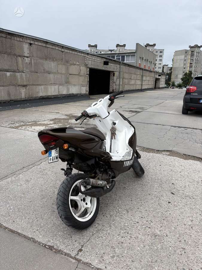 Yamaha Aerox 49cc, scooters / mopeds