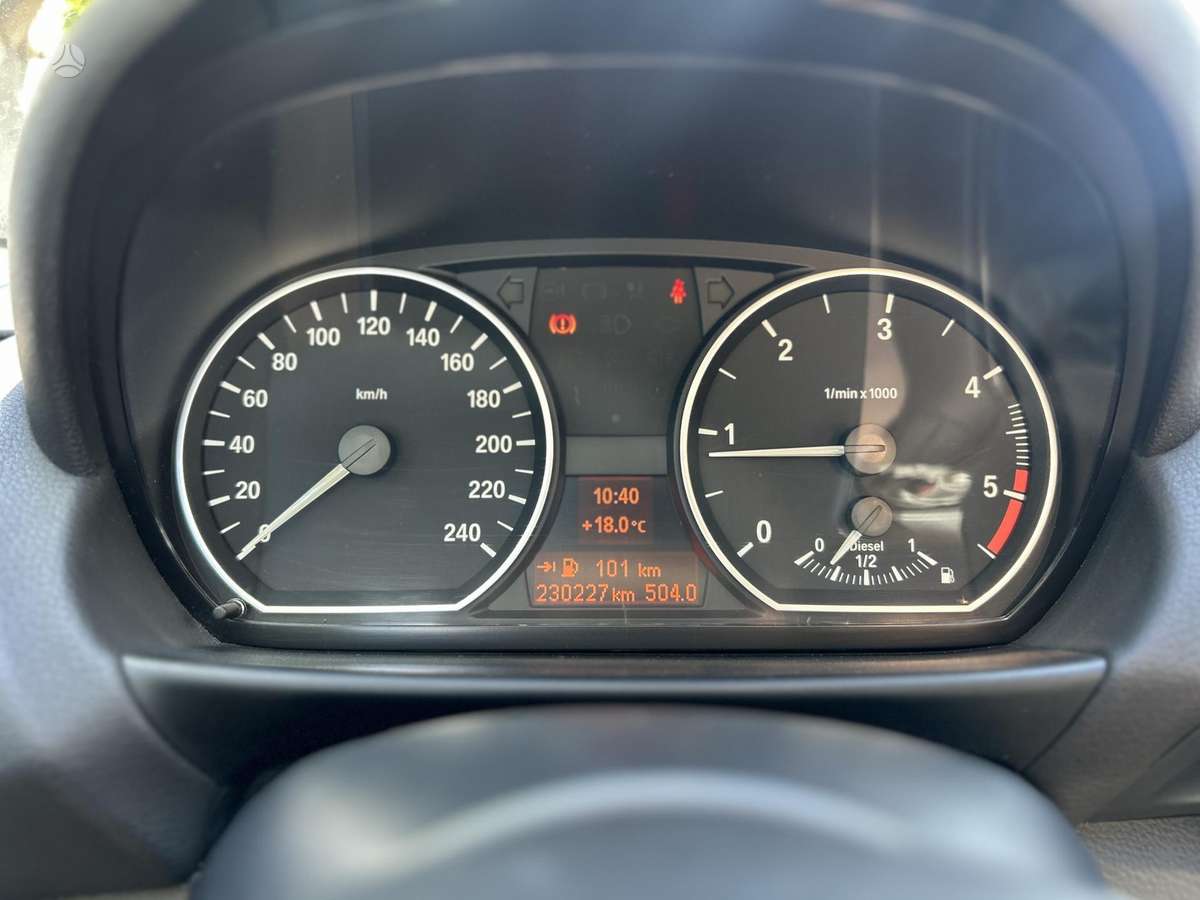 BMW 116, 2.0 l., hatchback