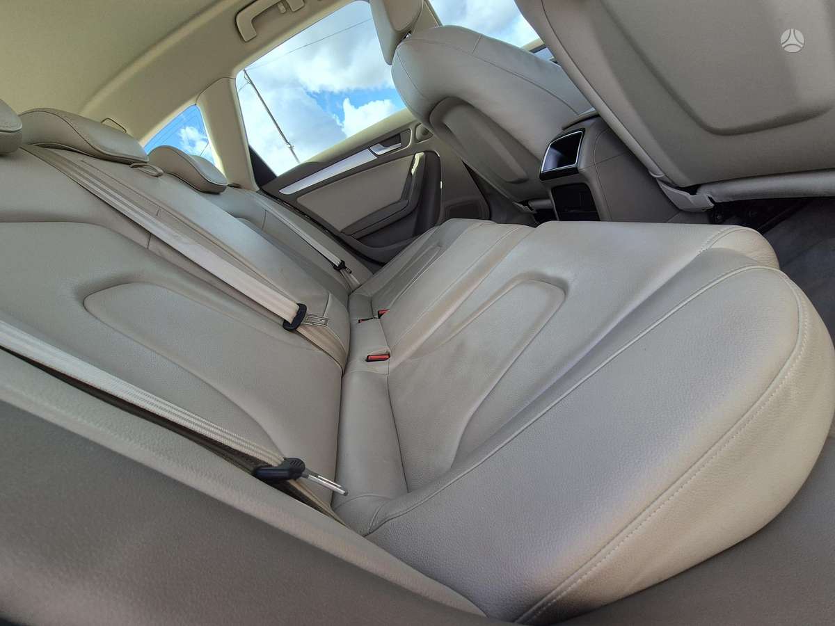 Audi A4, 2.0 l., universalas