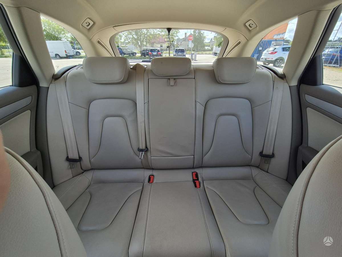 Audi A4, 2.0 l., Универсал