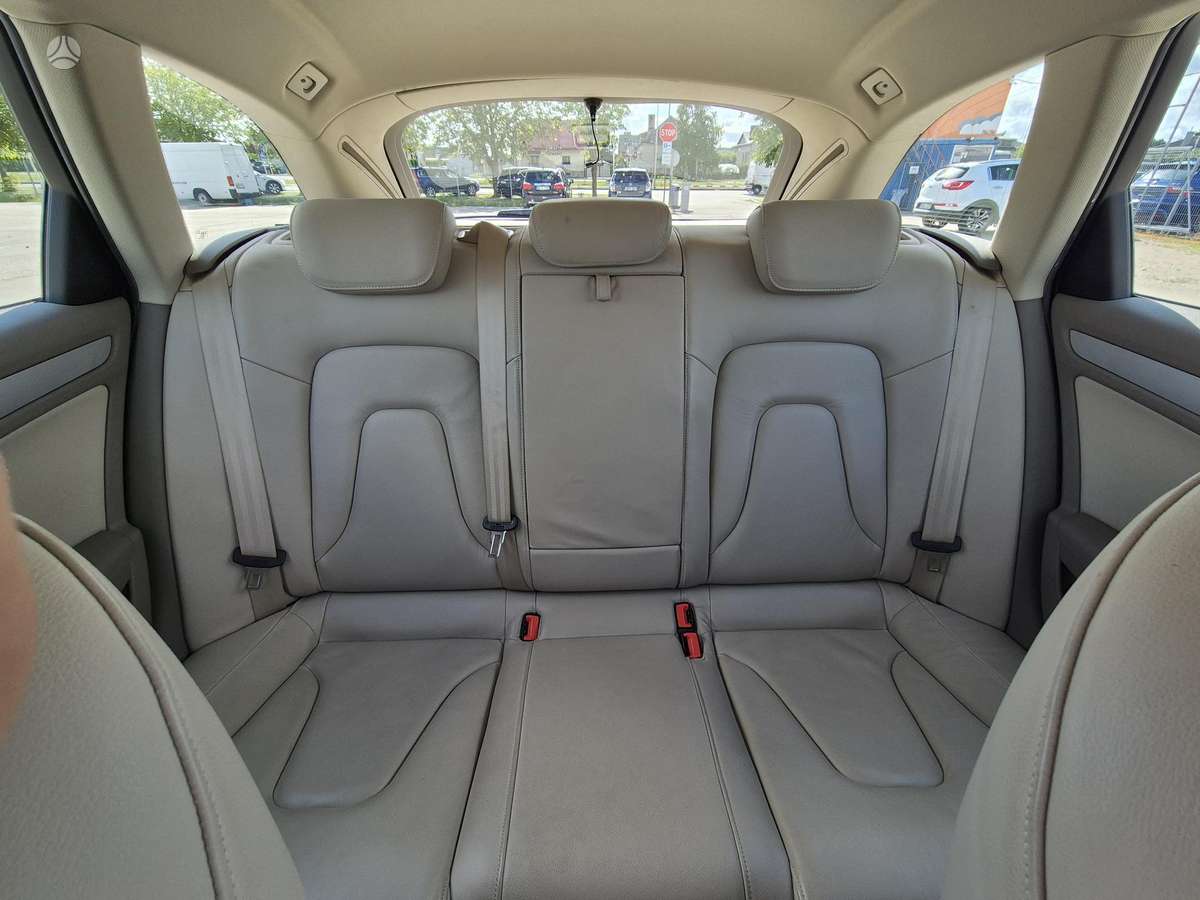 Audi A4, 2.0 l., universalas