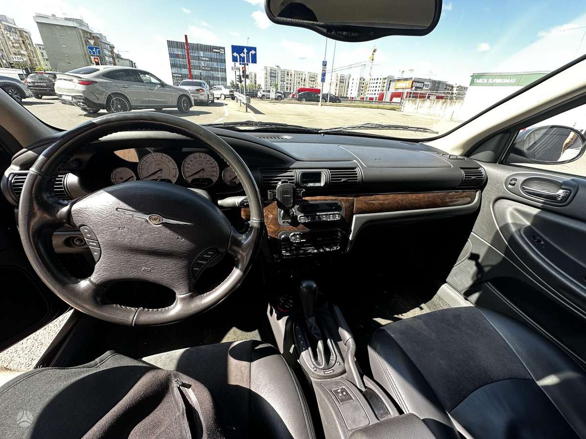 Chrysler Sebring, 2.7 l., Седан