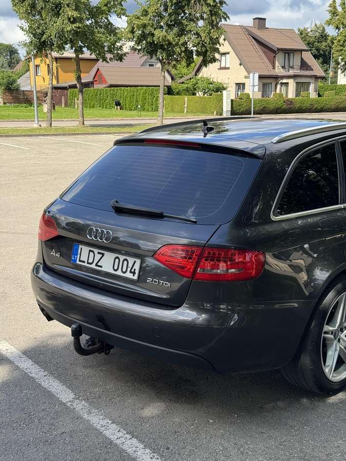 Audi A4, 2.0 l., Универсал