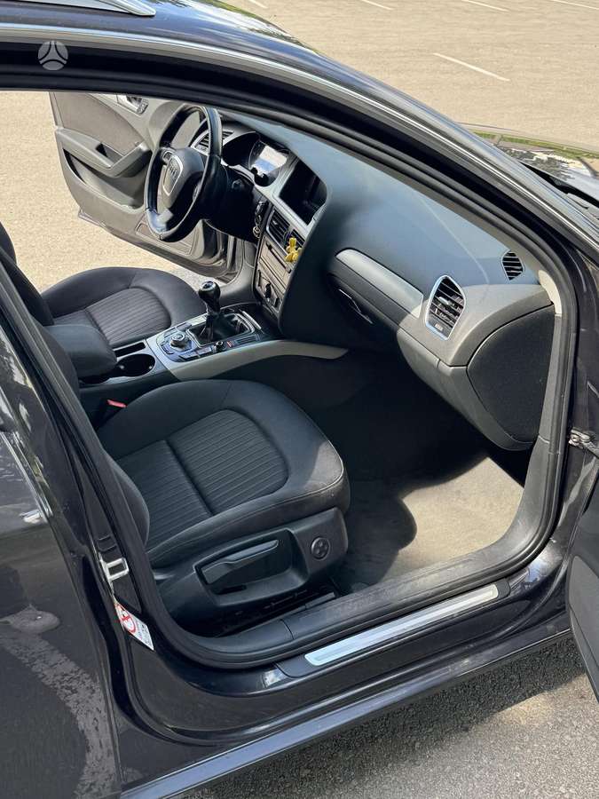 Audi A4, 2.0 l., Универсал