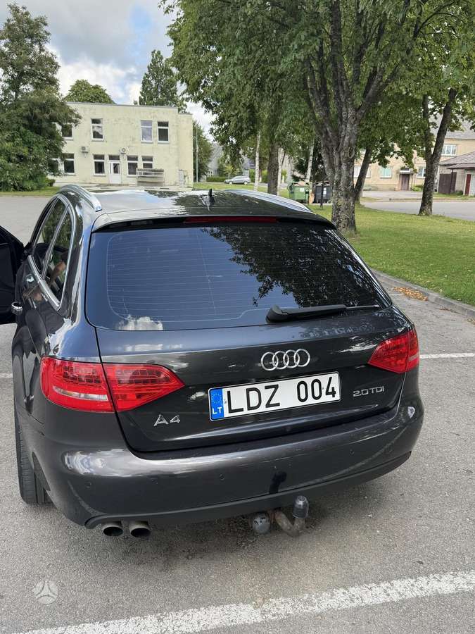 Audi A4, 2.0 l., Универсал