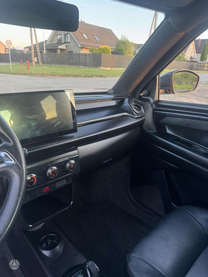 Ligier JS60, 0.5 l., hatchback