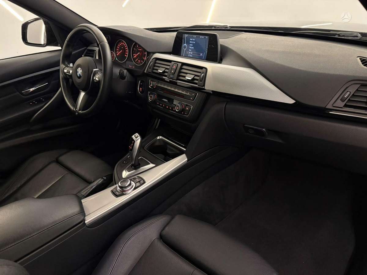 BMW 320, 2.0 l., Седан