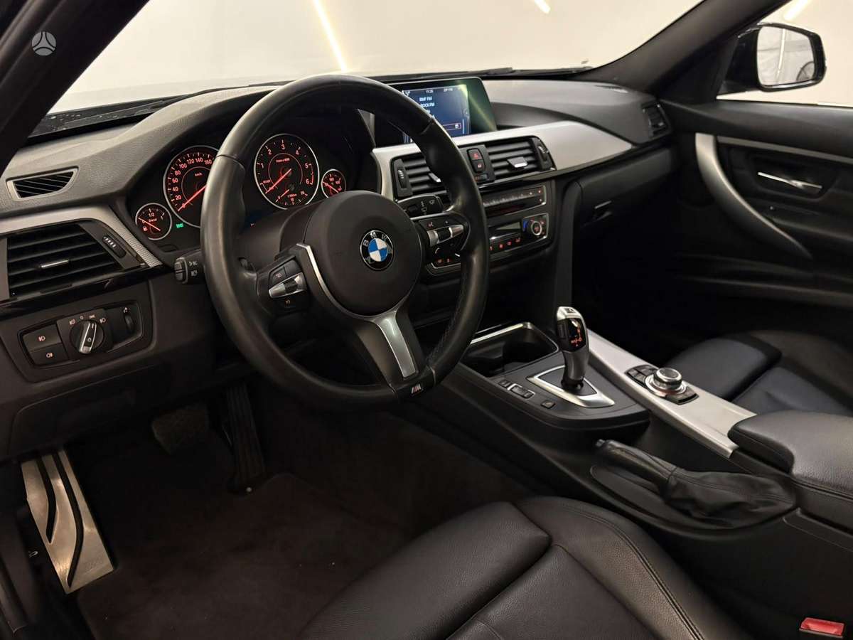 BMW 320, 2.0 l., Седан