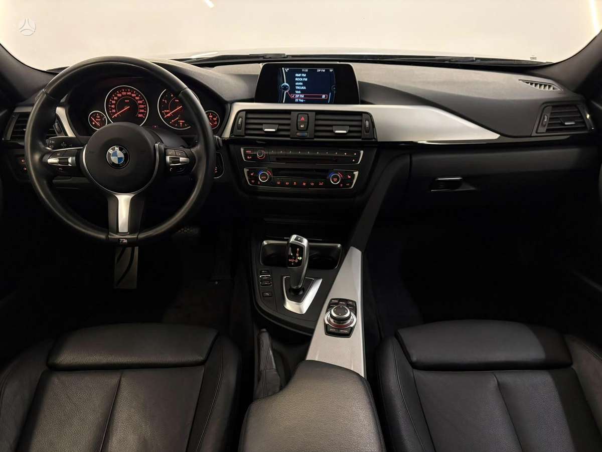 BMW 320, 2.0 l., Седан