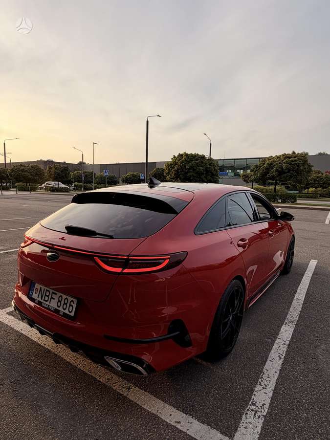 Kia ProCeed, 1.6 l., Хэтчбек