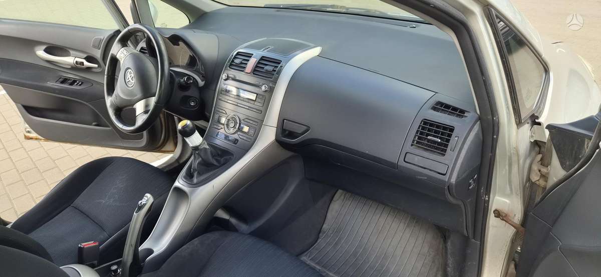 Toyota Auris - 8