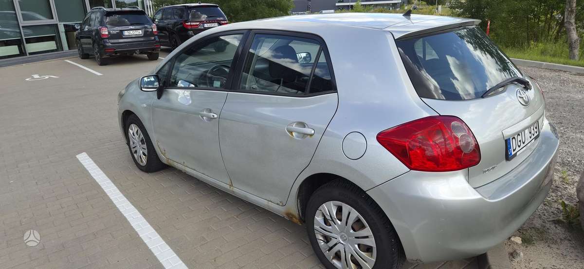 Toyota Auris - 10