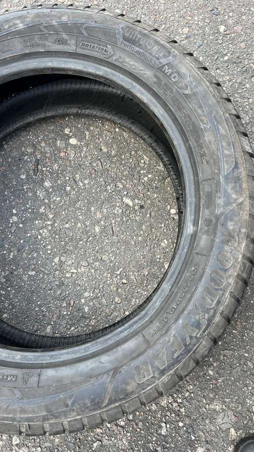 Goodyear Ultragrip Performanca +, winter 235/55 R19