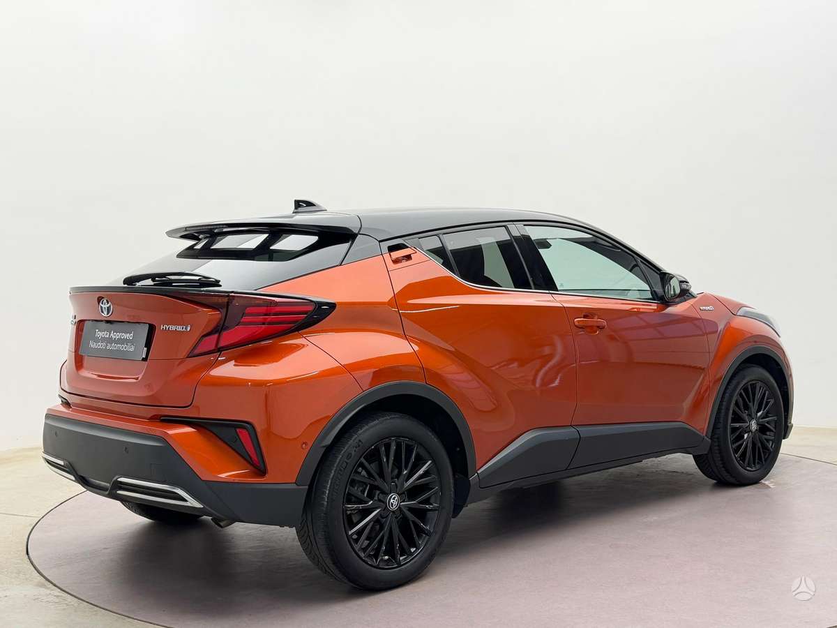 Toyota C-HR - 8