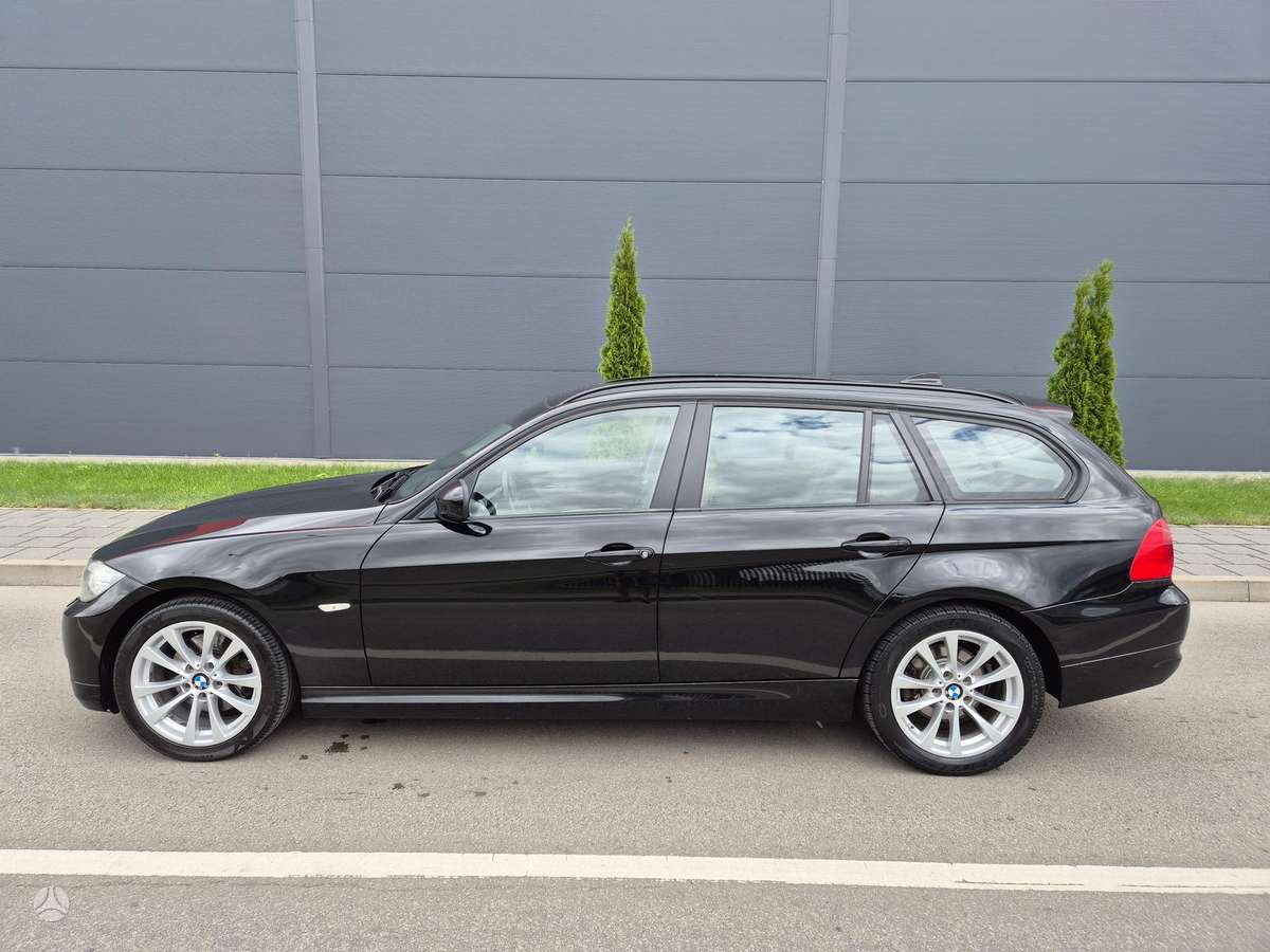 BMW 320, 2.0 l., wagon