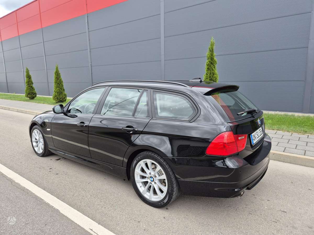 BMW 320, 2.0 l., wagon