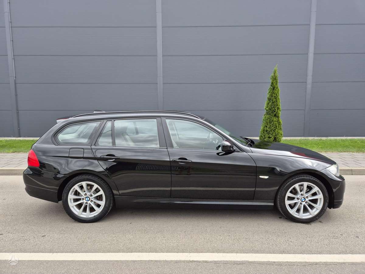 BMW 320, 2.0 l., wagon
